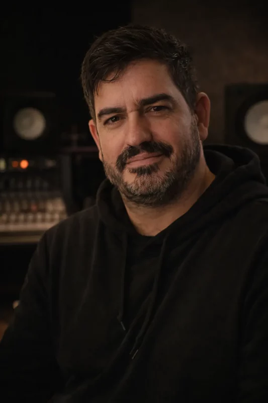 oscar diaz la cueva producciones